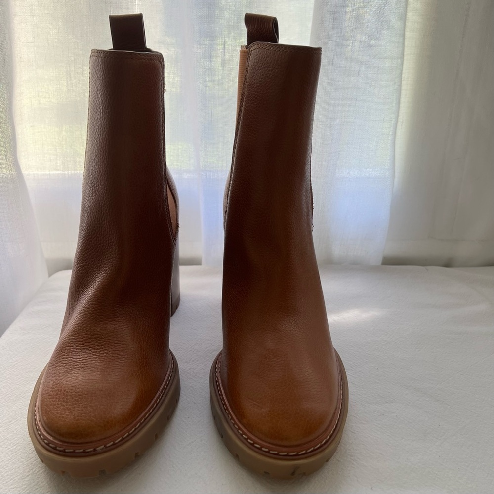 Tory Burch Chelsea 70mm Lug Sole Bootie in Camel - Picture 4 of 11
